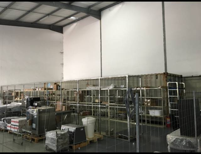 728M² WAREHOUSE TO LET IN RIVERHORSE VALLEY
